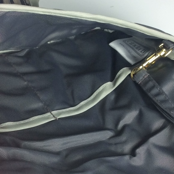 Cinda b clutch - Picture 4 of 4